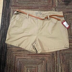 Faded Glory Women's Khaki/ tan Pocket Cotton Casual Shorts Size 18